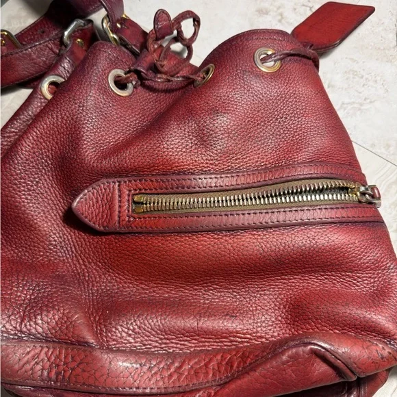 Prada bucket bag AS IS 100% 𝙖𝙪𝙩𝙝𝙚𝙣𝙩𝙞𝙘 - Picture 5 of 16